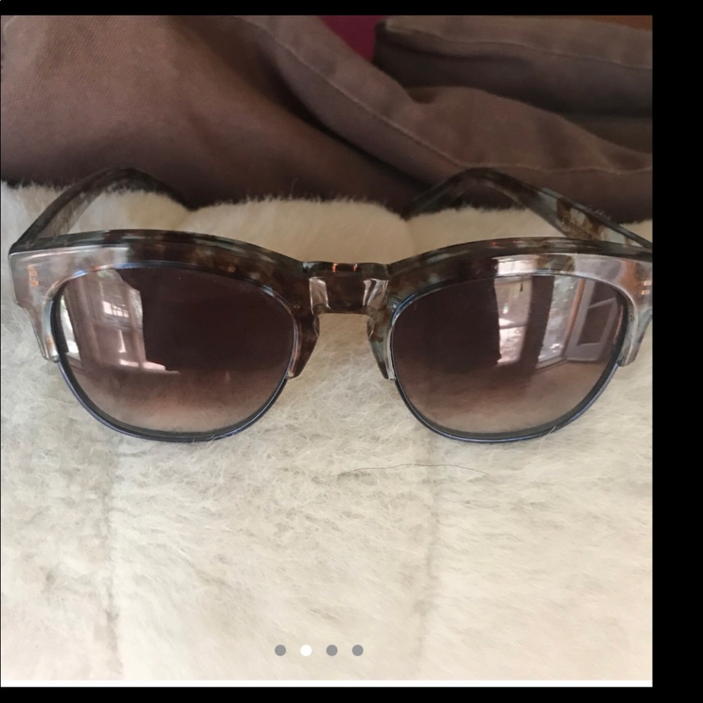 Wildfox sunglasses😎